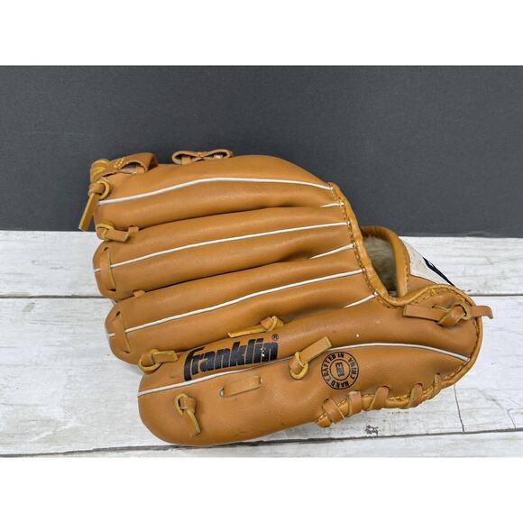 Franklin Field Master Baseball Glove Right Handed, 9 1/2” #4609 - Picture 1 of 7